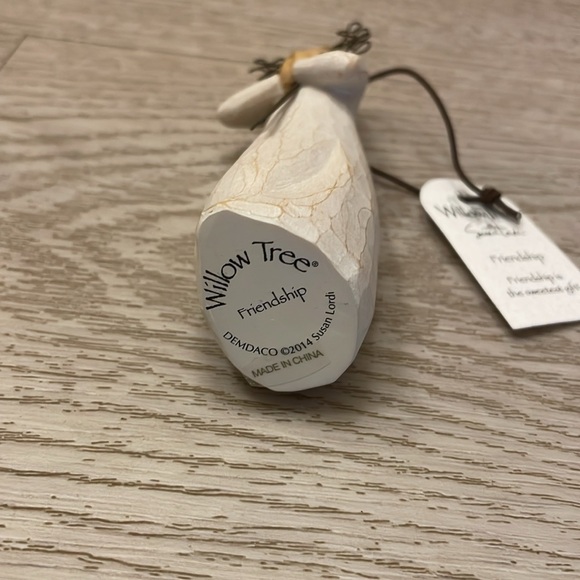 Willow Tree - Picture 2 of 5